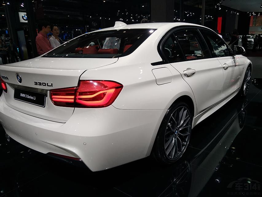 һֱBMW 3ϵںԼ50:50ǰصƽѧʹڼ١תɲдѵĲٿƽ⡣