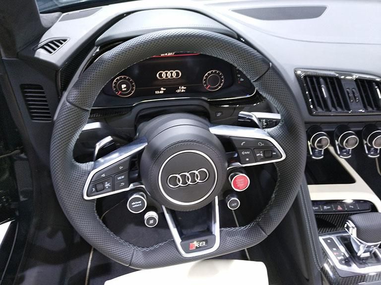 óӭ̤崦ʾ1/200͡Audi SportƷLOGOݡ