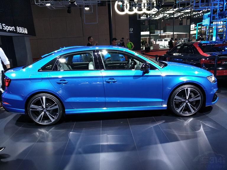 ۷ڸĿA3 Limousine͵ƣȫʽLEDǰȡ