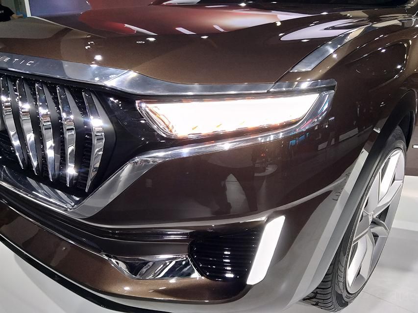 �����ߴ緽�棬�³������߷ֱ�Ϊ5450/2000/1900mm��