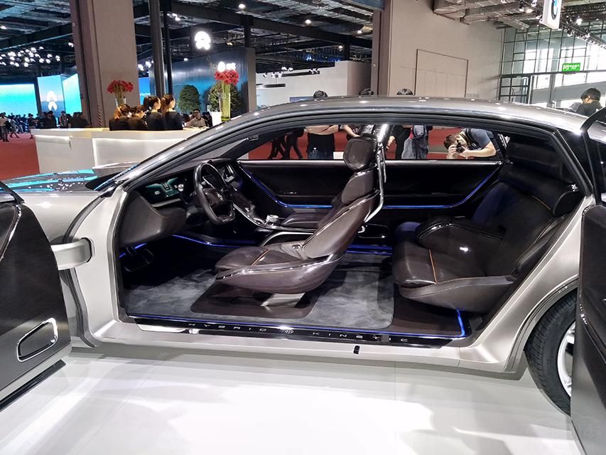 �³��������ȴﵽ5.2�ף��ڲ�����2+2���������֣����䱸��ߴ�ȫ���촰��