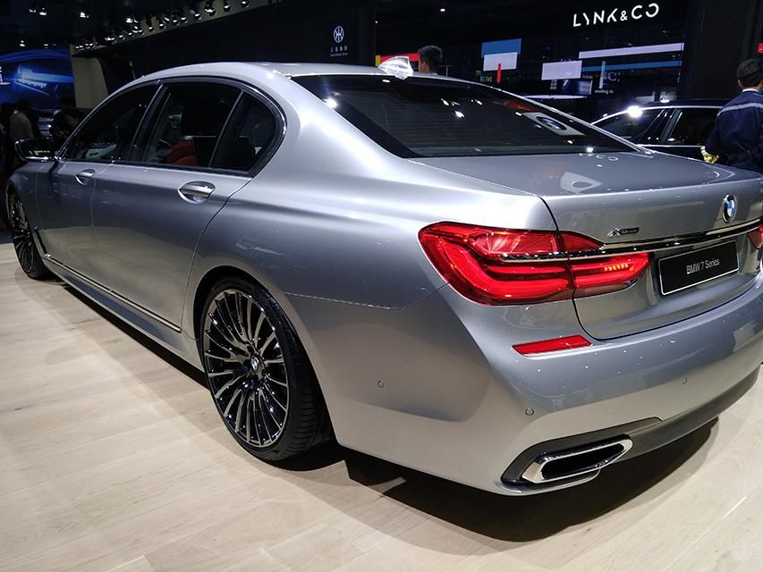 ʹ۴ơ˫ͻ˹عսǱϵԪء