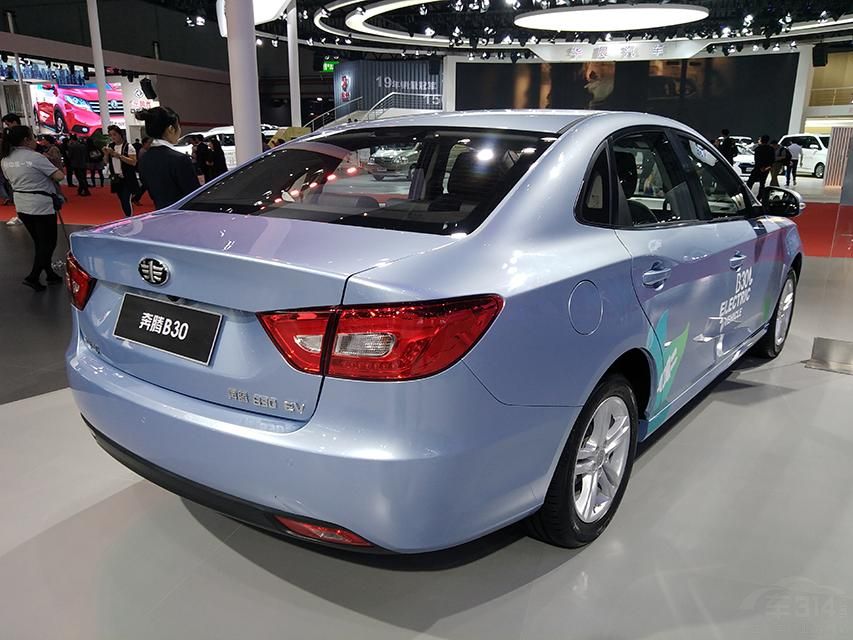 ���η��棬�³�����������B30����ƣ��Ƚ����ԵĲ�ͬ�ǲ����������͵ĵ�����ƣ�������������Դ���͵����ݡ�