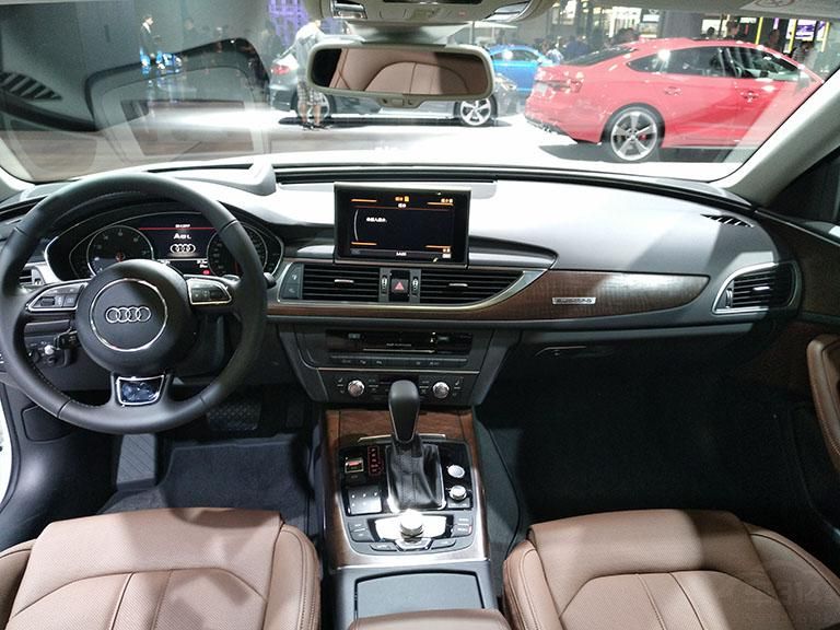 °µA6L 50TFSI quattroV6 3.0еѹ245kW333PsҴ˰µΪQuattroϵͳϵڼͬʱҲ㲿Ⱥ˶˶