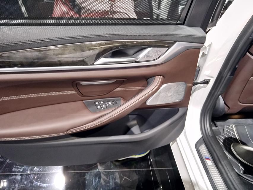 ӳϿ5ϵ˵7ϵС档ͬCLARƽ̨죬5ϵҲ̳˺ܶ7ϵĸ߶˹ܣǵԿסƿơȫҺǱ̵ȡ