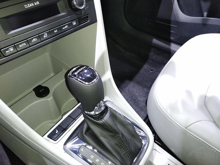 ¿ڸĿ֮µãUSBӿڡWiFiȵ㡢á