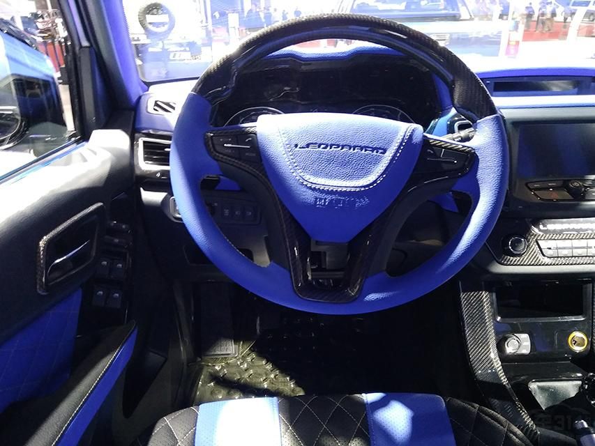 ԱQ6һ̨2.0Tѹ130kWֵŤ250Nm֣֮ƥ6Զ䣬ṩʵʱϵͳѡ