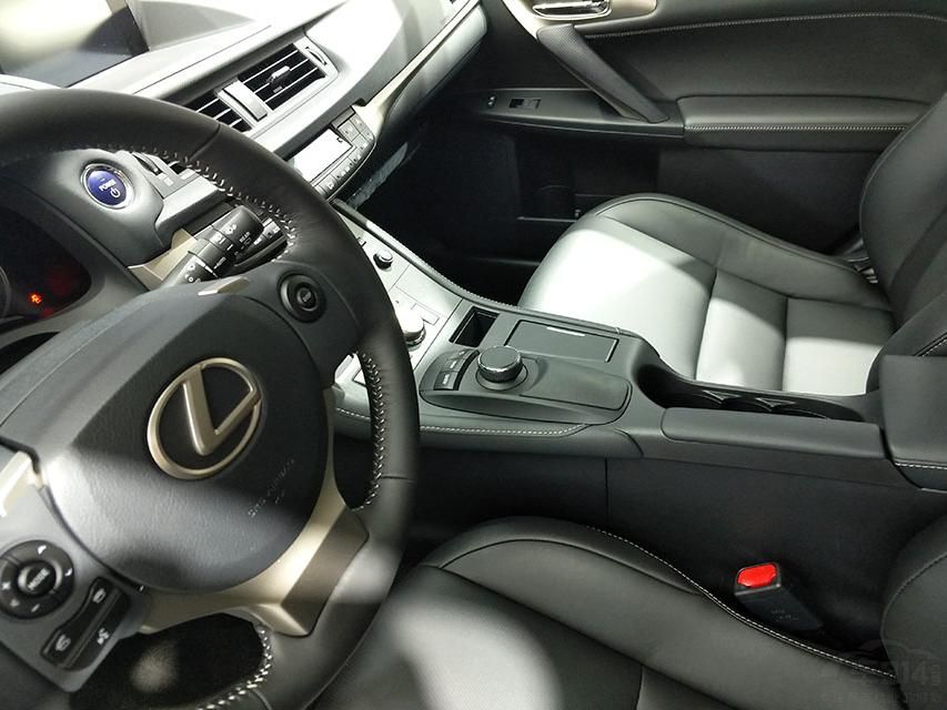 ׿˹ CT200h 䱸ڶ׿˹͵϶ϵͳ1.8 漰綯ϵͳߴ 136 ƥȶ׿ټʻ