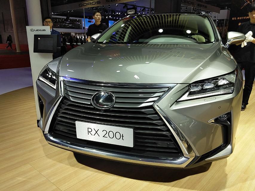 ۷棬׿˹RX 200tǰ׿˹¼ԣɾƷǳŲҺͬʱϬLEDӦнǿС