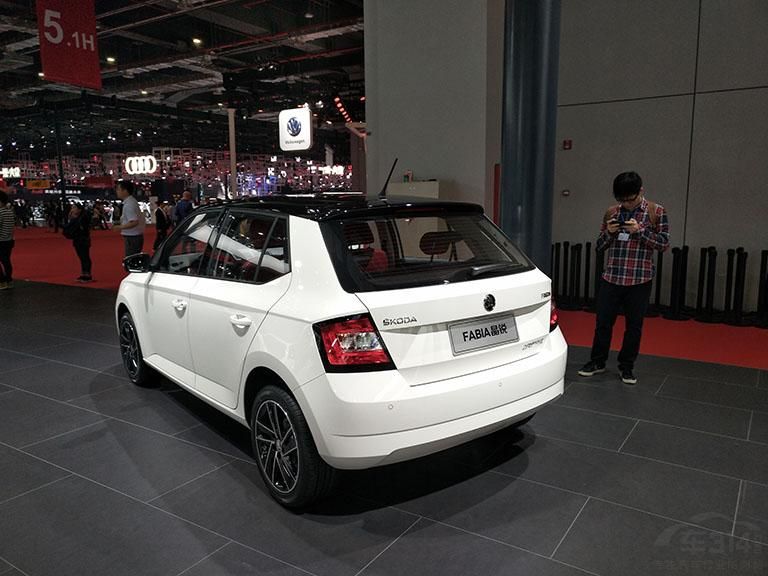 ���綥�䳵��1.6L���а潫�䱸LED�ռ��г��ƣ����а���˶���ɽ���ѡװ��