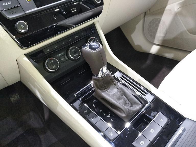 ǳ1.4ֵĳأȼ;ϵı൱ɫ1.4TԶͰٹƽͺֻ7Lʣ²ͷѡ