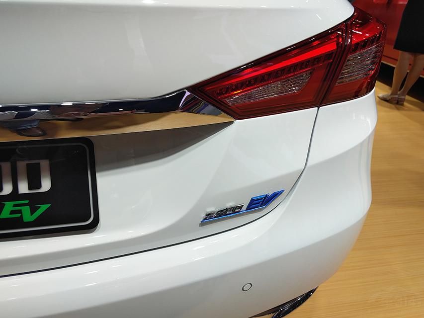 ϵͳ棬̩Z500EVߵ䳵ʹزͬʵͬ綯䳵ʹصΪ98ֵŤΪ200ţף䳵ʹصΪ125ֵŤΪ260ţסNEDC(ŷ׼)ǰΪ200Ϊ250