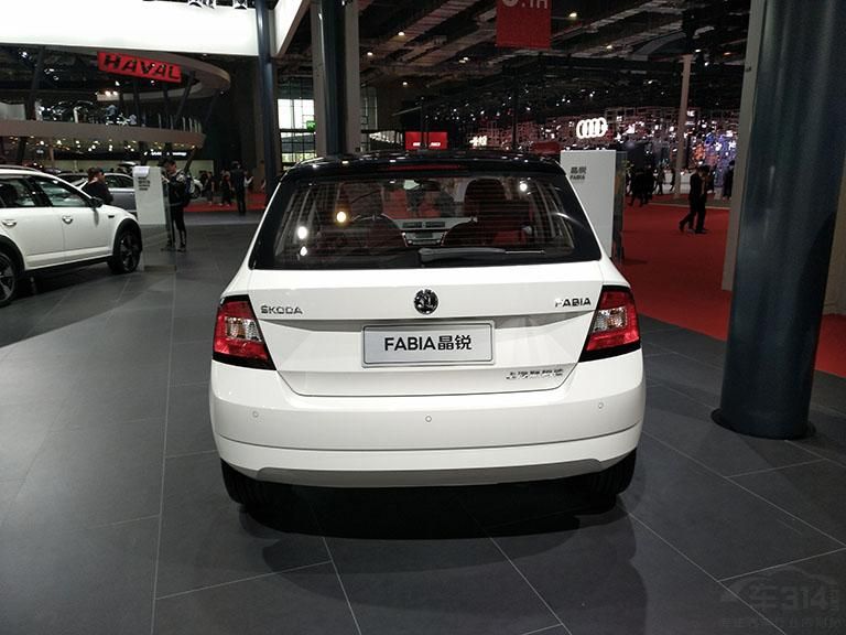 ���綥�䳵��1.6L���а潫�䱸LED�ռ��г��ơ�