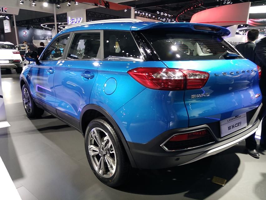 �Ա�CS9�ĳ����߷ֱ�Ϊ4315mm��1840mm��1650mm�����Ϊ2600mm������С��SUV���롣