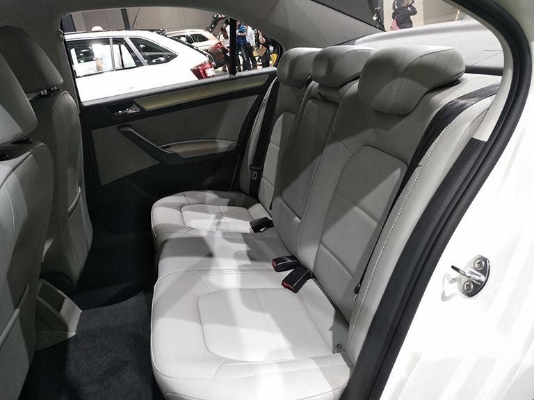 �ڶ������棬�¿���Խ������ֿ�͵Ķ���ϵͳ������1.4L��1.6L����������ڴ���ϵͳ����ƥ�����5���ֶ���6���Զ������䡣