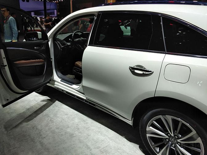 ³LEDǰҲС⣬βڲǻƣεںͳΪһ壬˸ƸװΡ