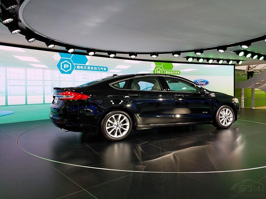 ڶýϵͳ棬춯泵ҲSYNC 3ϵͳֵ֧ơѾԮApplinkԼƻCarPlayȹܡ