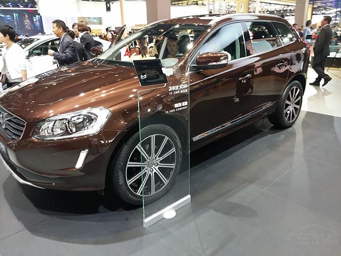 ֶXC60ϸʵ¶ɣνդڶƸװ£Լ࣬ǰոԵĺɫΰɫ´Ϊ˲θС