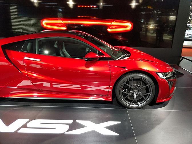 ǰ��������ȫLED��Դ����Ͽ�������ѧ��Ƶ�ǰ���ոܣ��������ǳ����й����ԡ�