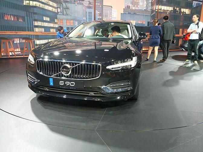 泵ȡ˸ʻΣ˫ƣڷС塢ӵпɵ綯ڵҺνǶȵȡ