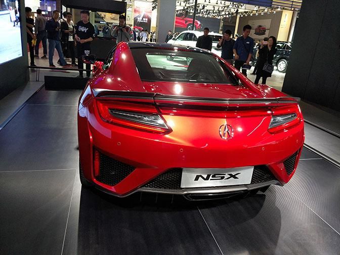 ȫکNSXʹһ̨3.5L V6˫ѹڴ̨֮綯ǿĻ춯ϵͳʹȫNSXۺʴﵽ573ŤΪ645ţףƥȫµ9˫ϱ䡣