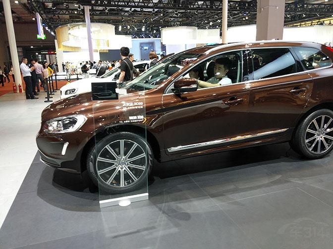 ϸʵ¶ɣνդڶƸװ£Լ࣬ǰոԵĺɫΰɫ´Ϊ˲θСǰ絲ϵĴ˸Ӧˢ⣬ֱֶ־ԵCitySafetyǿаȫϵͳѾΪ˲߾๺֮һ