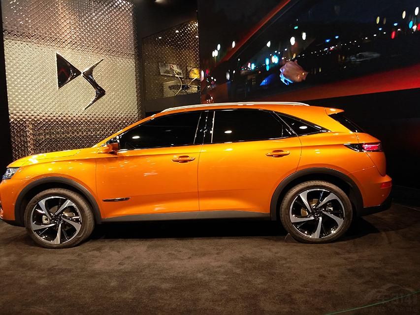 ϣDS 7 CROSSBACKȫ涨ƻΪ˿ṩBastilleRivoliFaubourgOpraԼPerformance LineԴ԰η