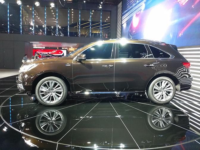 棬³һ3.0LȻV6綯ɵĻ϶ϵͳۺʴﵽ325ֵŤ462ţףϵͳƥ7˫ϱ䣬SH-AWDϵͳ