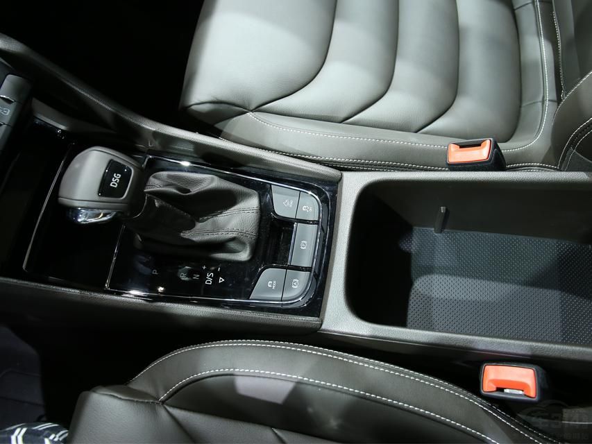 ��ɫ��ľ���ΰ�������һЩ�߼��У���һ�ۿ���ȥӡ�󲻴���