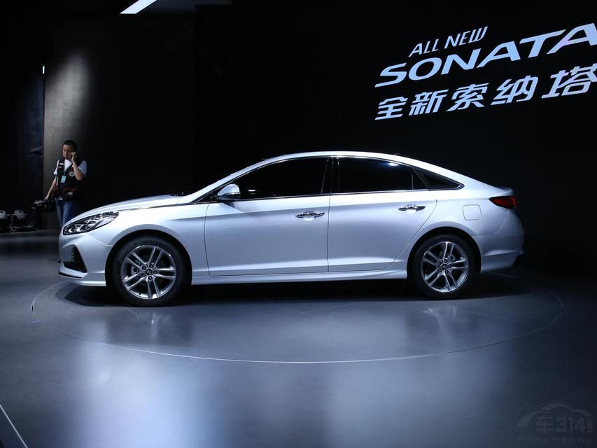 ������������û��ʲô�仯���Ͽ�ͳ����߳ߴ�ֱ�Ϊ4855mm��1865mm��1485mm�����Ϊ2805mm��