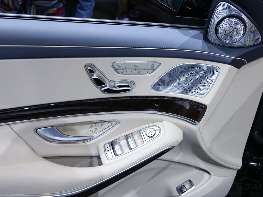 ���⣬˫Ĵָ���ƣ�Dual Thumb Controls��ϵͳҲ��������¿���ϡ�