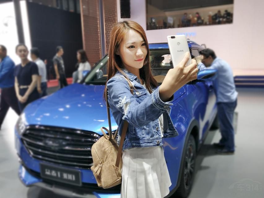 ԭ���������ĳ�����ô�ÿ�����Ƭ��