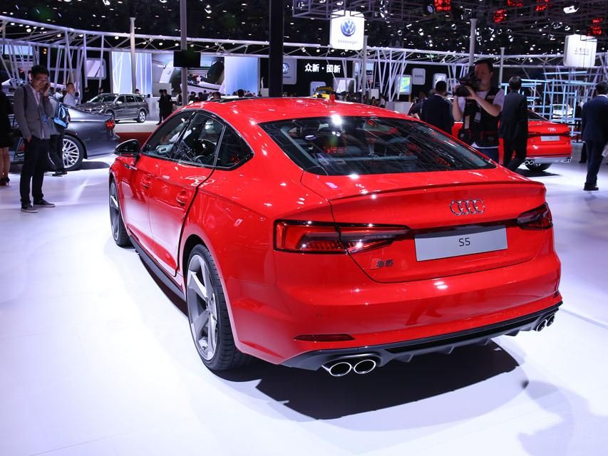 ƽ��ʽ�����̡��߰����Ե�������·�˶����Ρ�