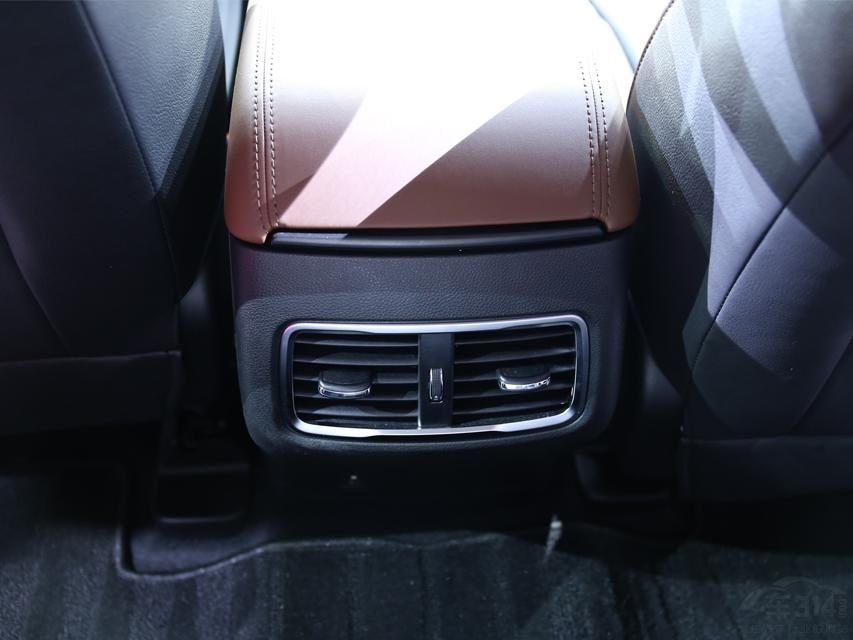 ���η��棬����GS7�������п�������ʻϯƫ�ƵĲ��֡�