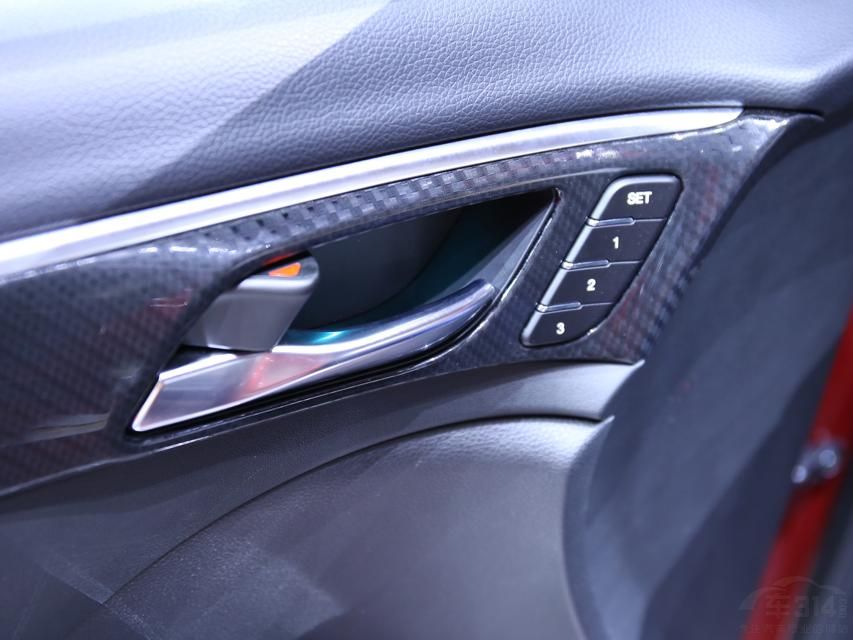 �����䵲���봫�����¶�����ͬ��