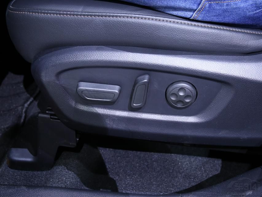 �����Ϊ201������148kW������ֵŤ�شﵽ320ţ���ף���������ƥ��6���Զ������䡣