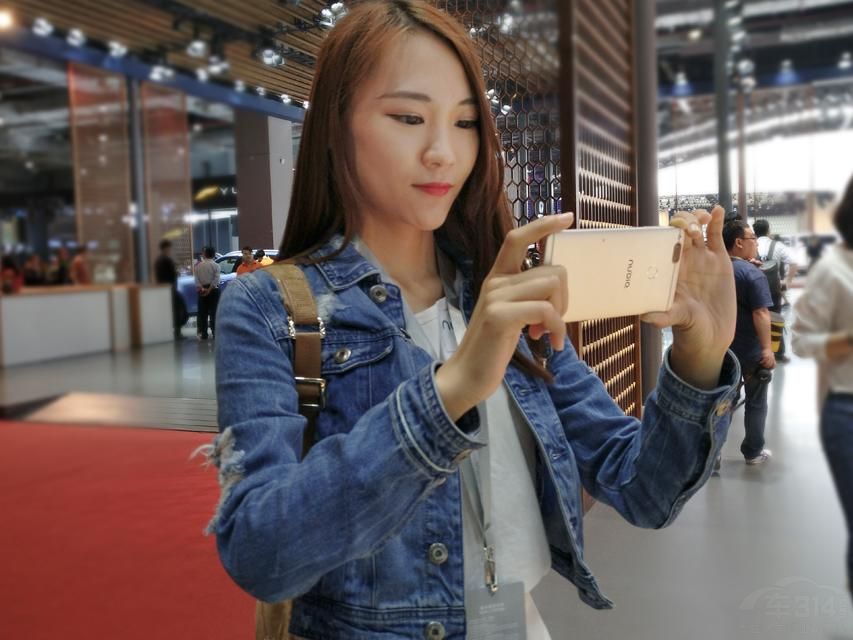 ����֮���˽���֮����λ��Ů����������������Ŭ����Z17mini�����ǿ�һ���Ϻ���չ��λ���ǳ�ģ��ֵ����ȴʤ�Ƴ�ģ�Ĺ�����Ա��