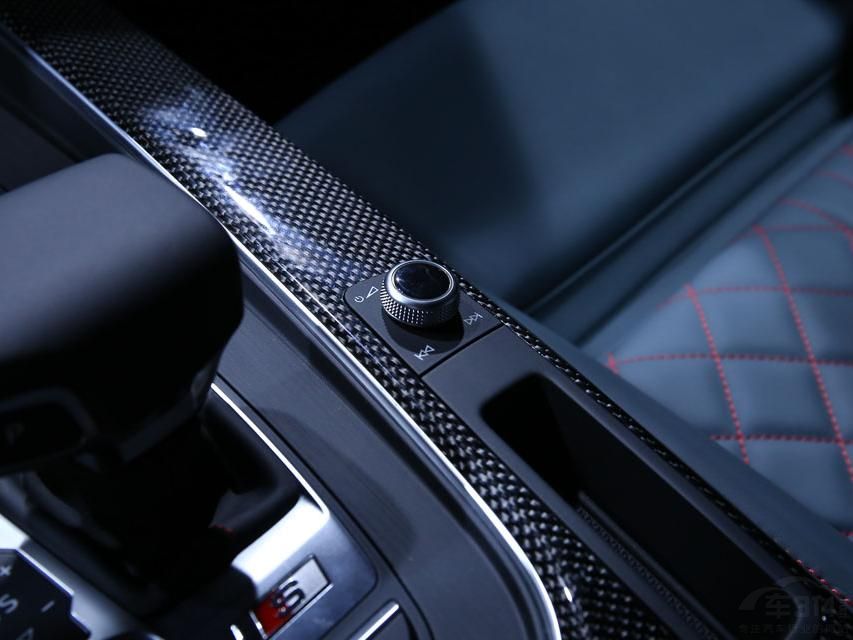 ÿһ����͹���Ÿ�ǿ���˶��С�