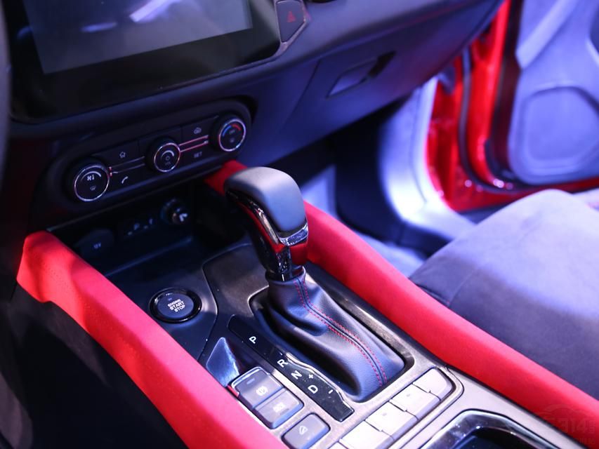 ����ֿ�ͣ��³����������20mm�������������ȼ�����173mm�����ȼ�����11mm���߶ȼ�����95mm��