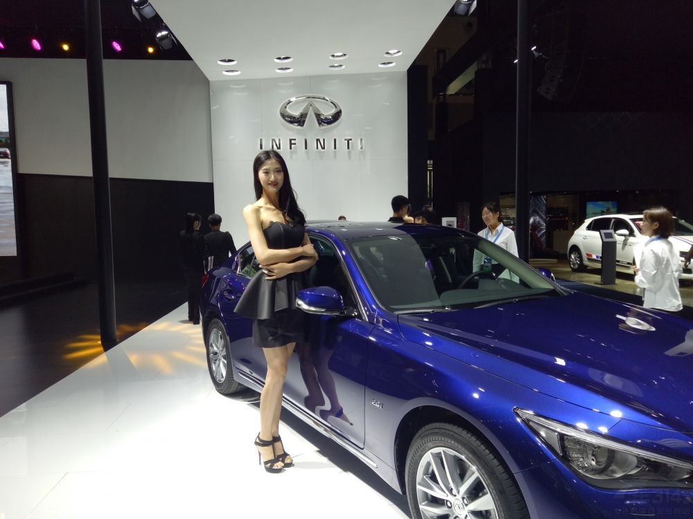 һ£ŮӢͻȻͣǰҡ³˵ϳȥĳԷĳѾ۷ˣҪʲôг