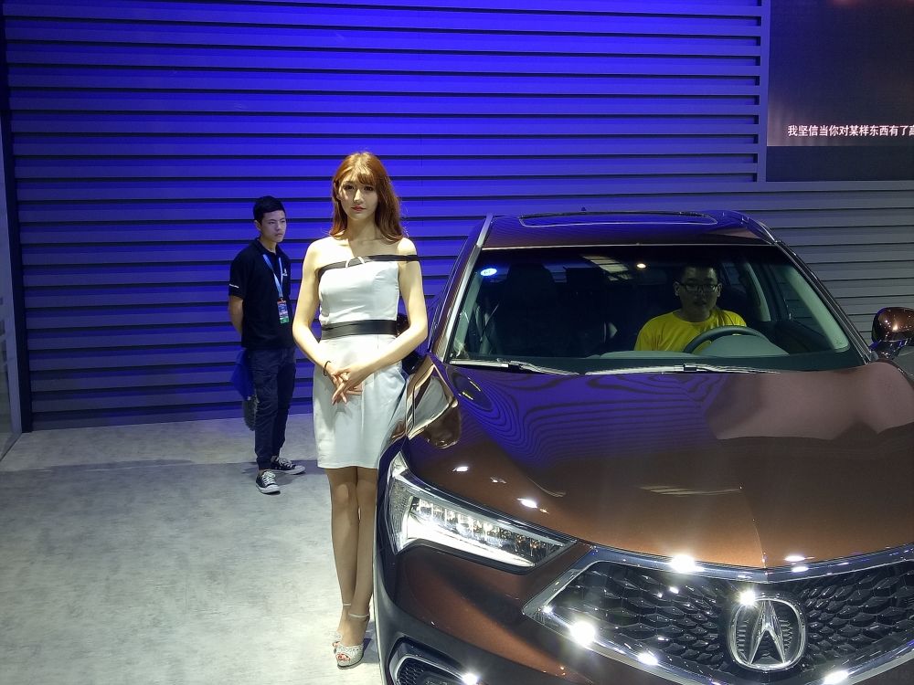 ǲŮȫеکչ̨Ĵ磬⣬ܲʻŮ㡣