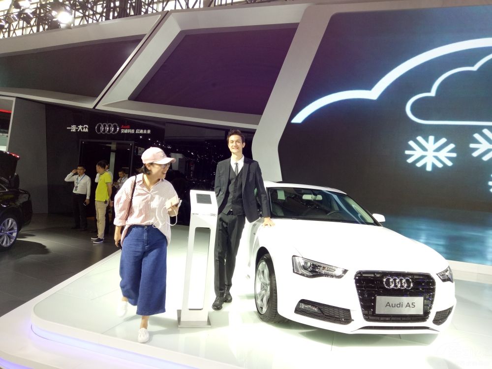 ϲŮŮϲ˧ߴġӢӣֱԵܲ÷