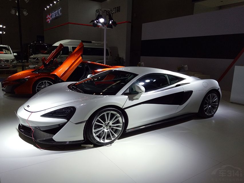 570SĶ3.8˫ѹV8̨Ҳ䱸 650SP1570Sеֱʾóķֵﵽ570 ps(562 bhp)Ťﵽ600 Nm