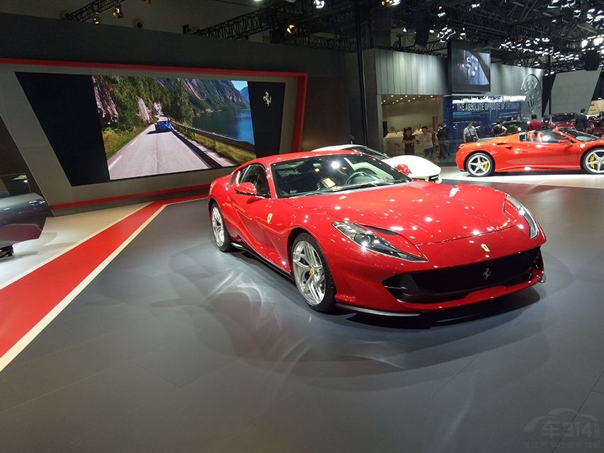 η棬812 SuperfastF12berlinetta