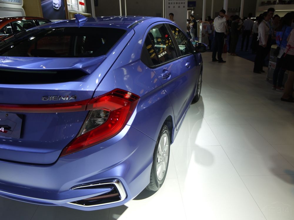 η棬Ʒʵ𲻴ģп̨Ĳٿظӱԣ๦ܷȻƤеģʽṹָ൱ƽʵ