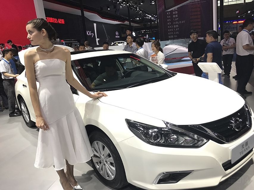 첻ǹԴУԽԽĺŮģ˳չλȻͬǴͳӡ֮еĽ𷢱۵ŮҲһ顣