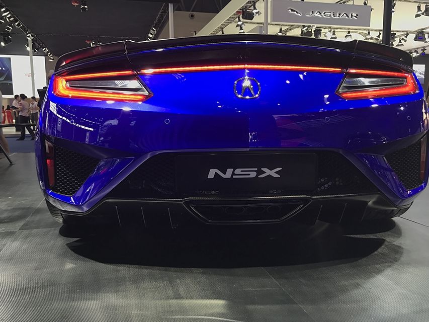 ߴĵײ壬ӾЧǳ˶ͬʱĳǳĿš