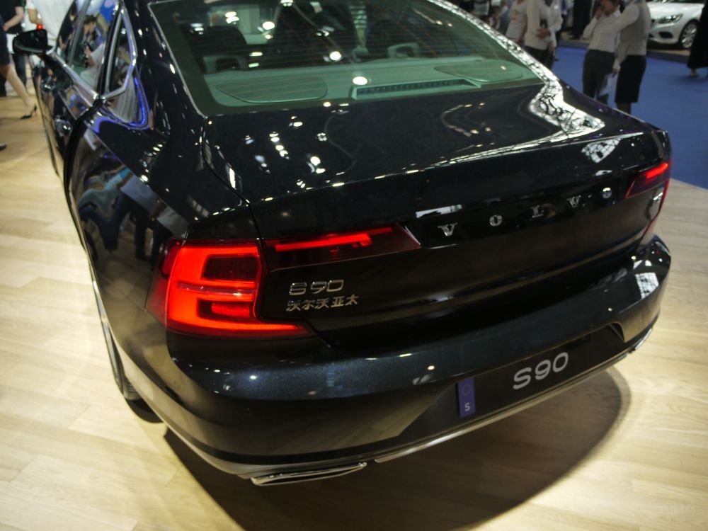 ͬһˮƽֶҪֿ5ϵLi(ȫ»5ϵLiδڹ)A6L㡣