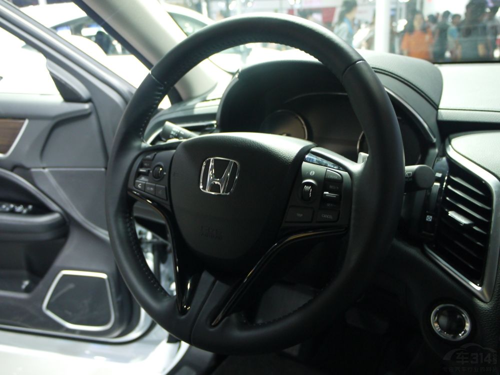 SUV1.52.0TõĲͬΪ9͡