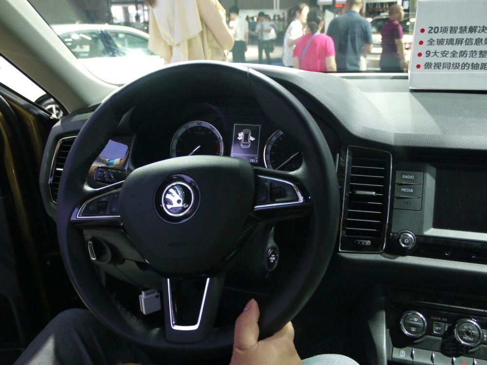 µǿṩ1.8T2.0TǴ˴ԼݵǴ1.8T+7DSGϵĳ͡